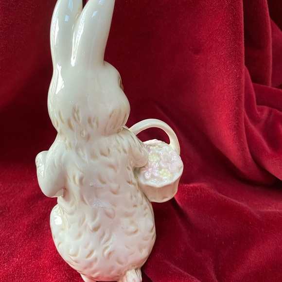 Cutest Easter Rabbit Ceramic - Picture 5 of 7